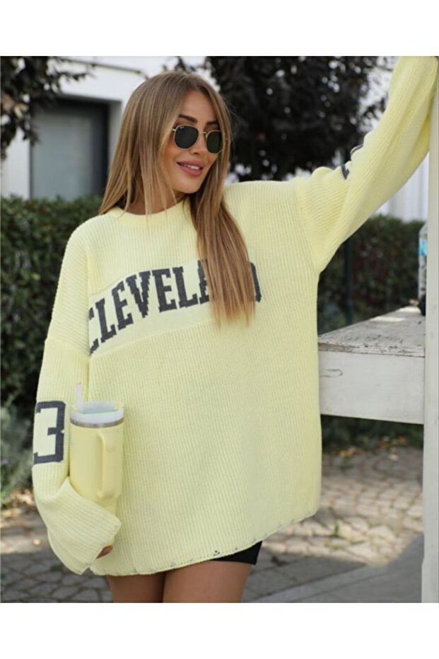 ✨ Baskılı Oversize Triko Kazak