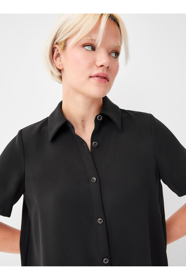 SİYAH RENKLİ GÖMLEK - 2