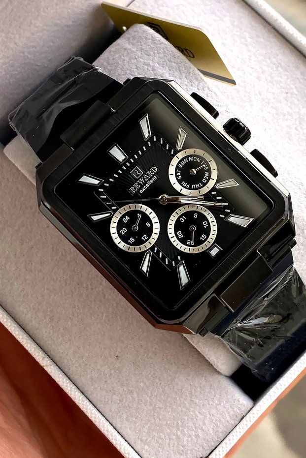 Original 2 Year Warranty Men's Wristwatch Steel Band Boxed