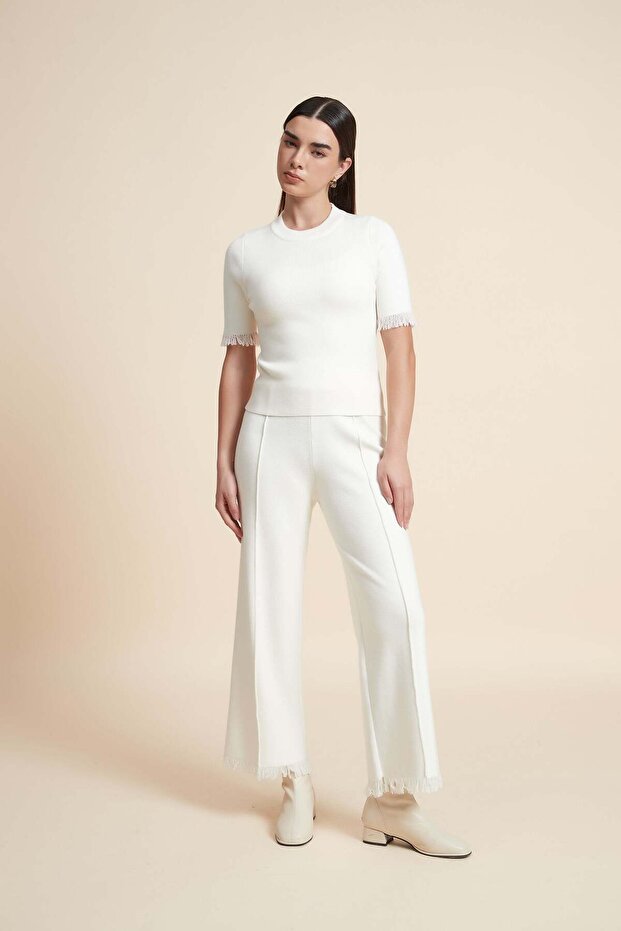 بلوزة قصيرة بلون موحد - 4