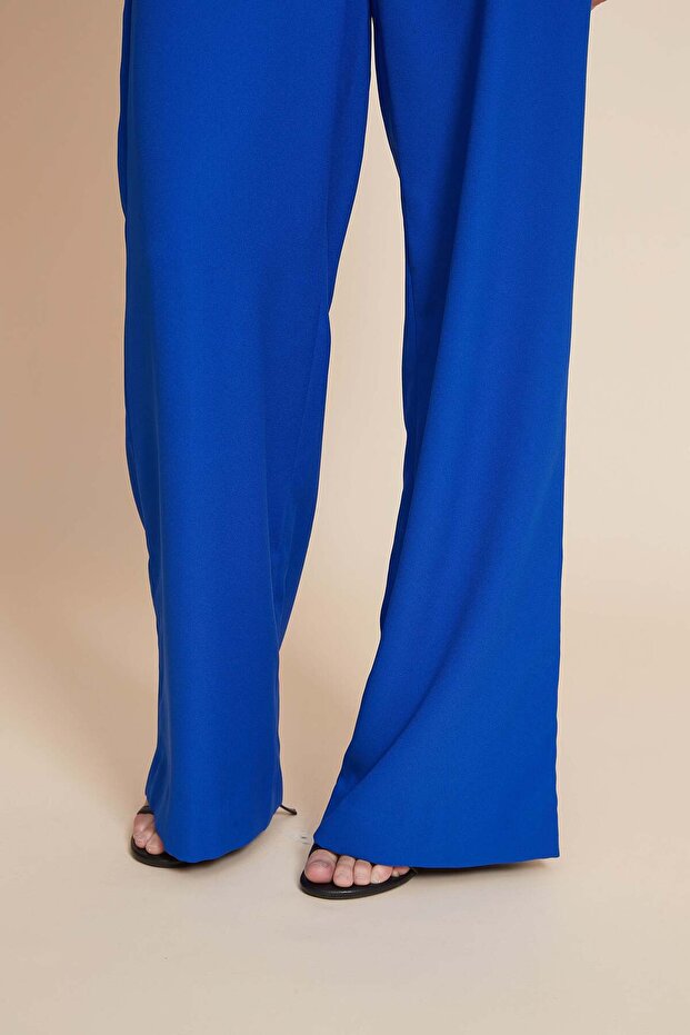 بنطال طويل أرجل واسعة بلون موحد - 5