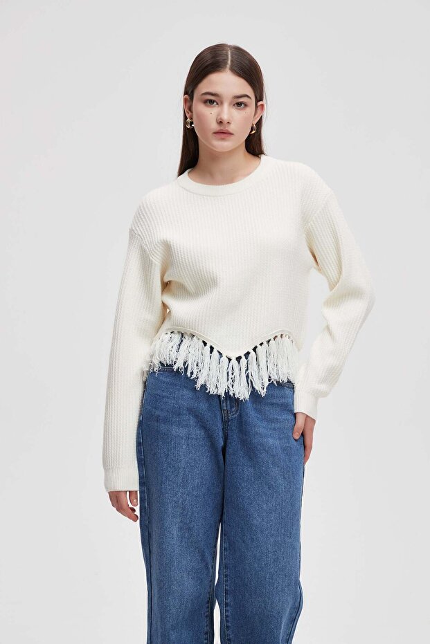 بلوزة طويلة سادة مزينة بشراشيب - 1