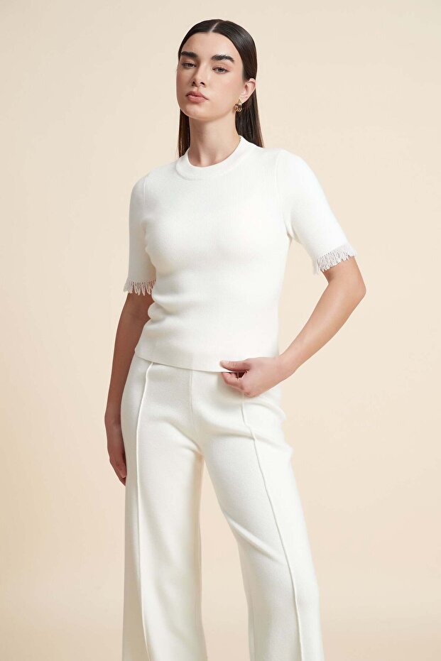 بلوزة قصيرة بلون موحد - 1