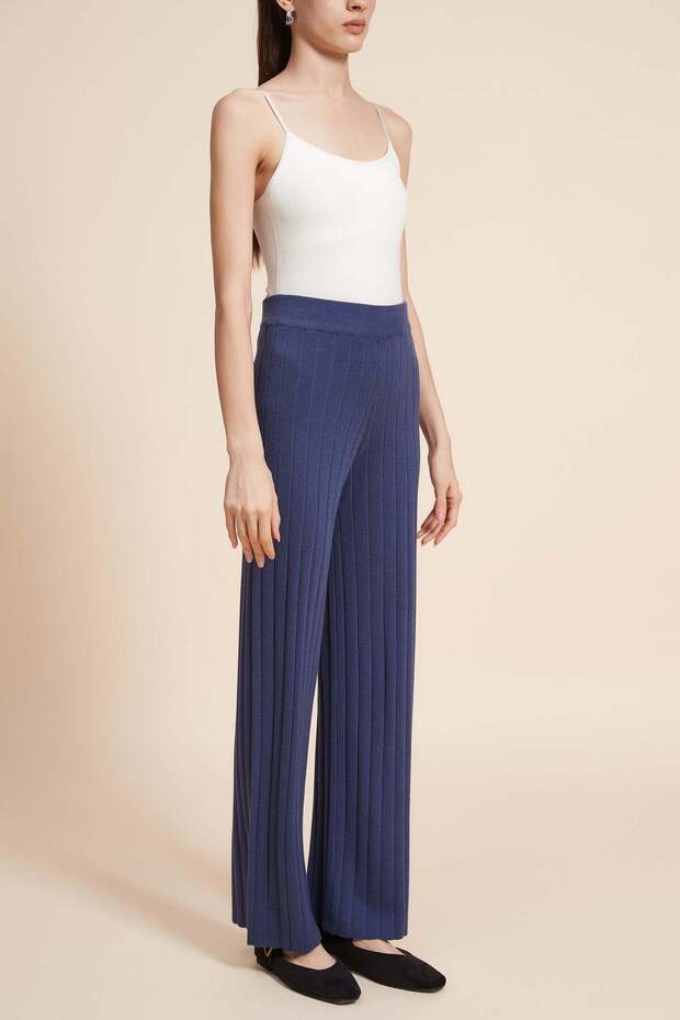 Solid Ribbed Long Pants - 3