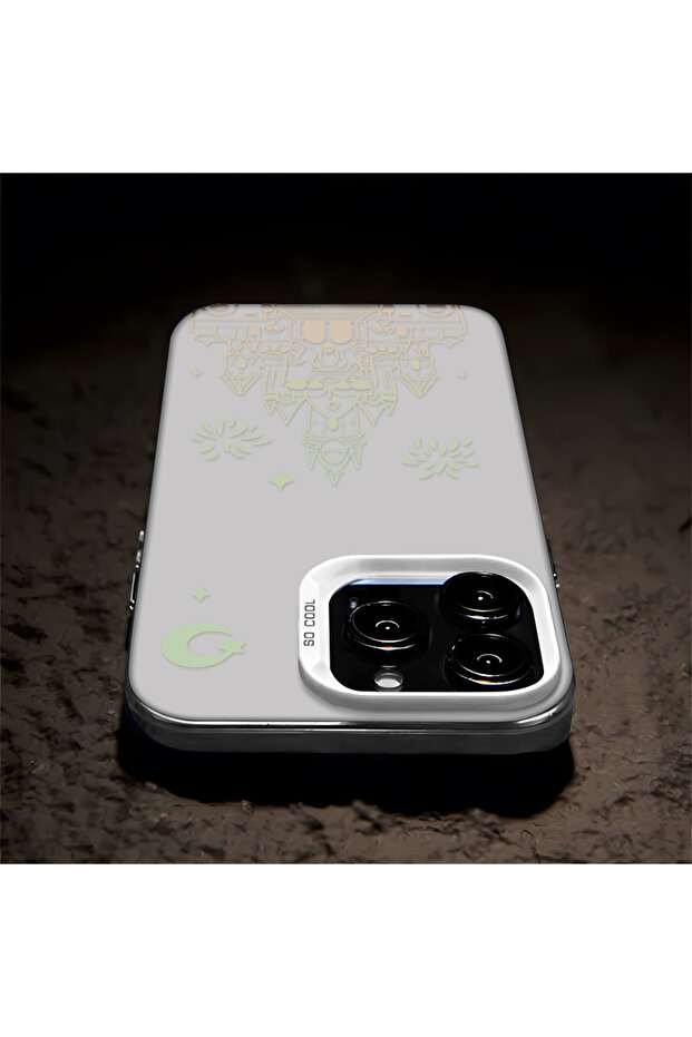 غطاء حماية متوافق مع آيفون 16e، مصنوع من السيليكون مع حافة صلبة وظهر مضاد للسقوط بنمط قلعة - 7