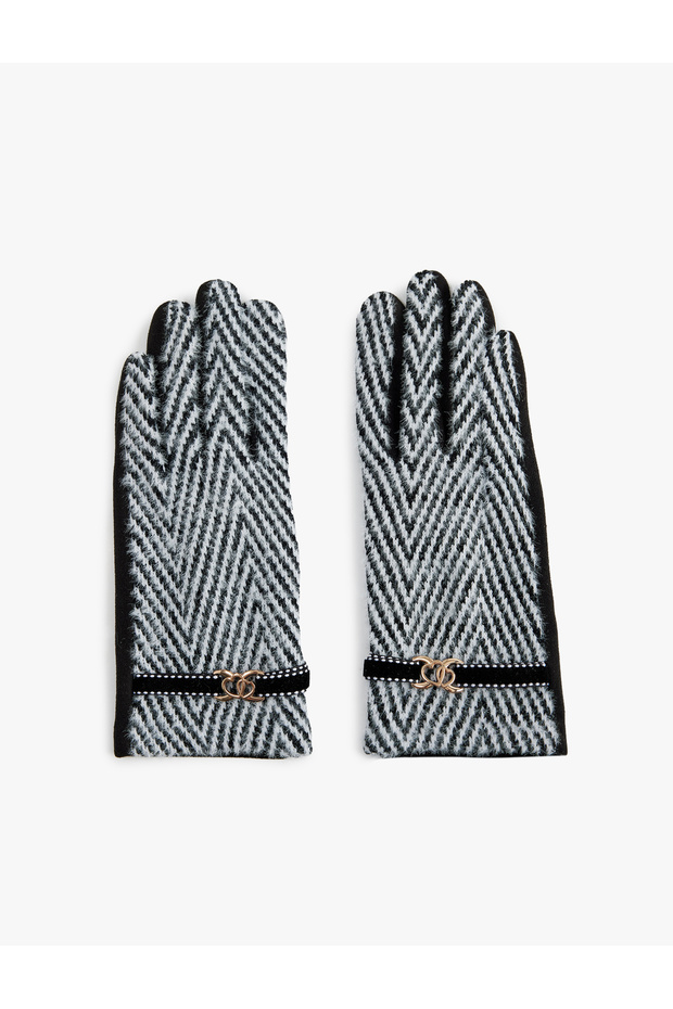 Fish Scale Pattern Gloves with Metal Accessories