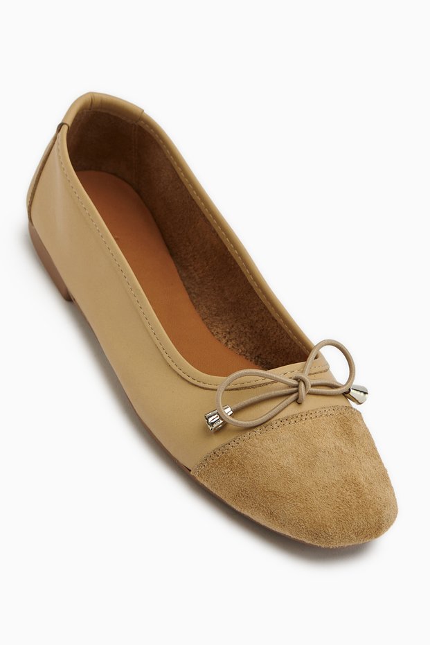Anjela Genuine Leather Beige Bow Detailed Women's Ballerina Shoes