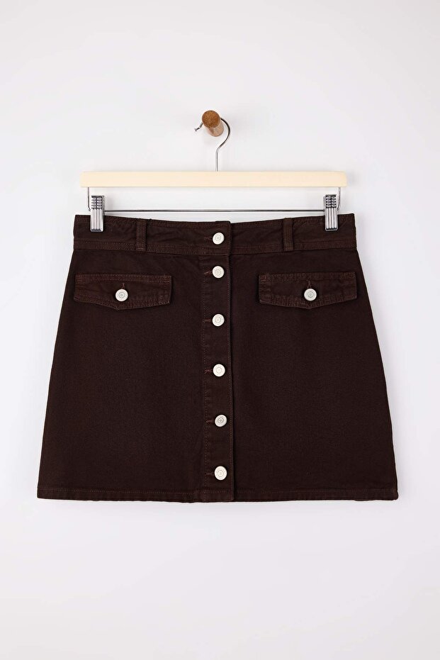 Kahverengi Düğme Detaylı Mini %100 Pamuk Denim Etek TWOSS26ET00007 - 5