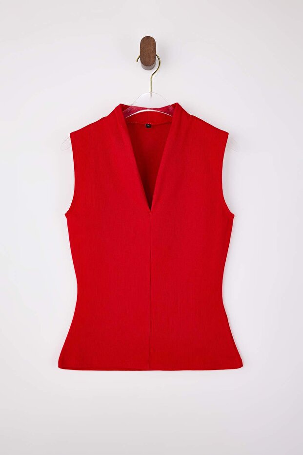 Kırmızı Fitted/Vücuda Oturan V Yaka Kolsuz Fitilli Esnek Örme Bluz TWOSS26BZ00237 - 5