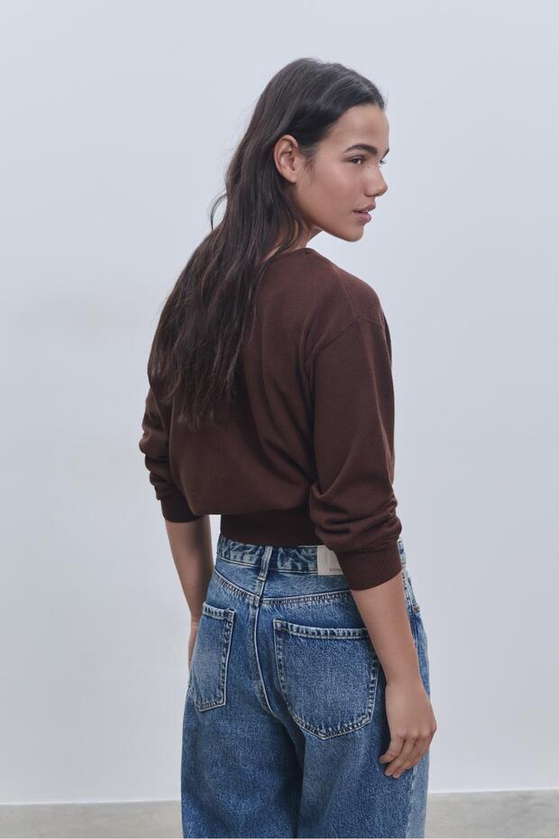 Geniş yaka triko kazak - 4