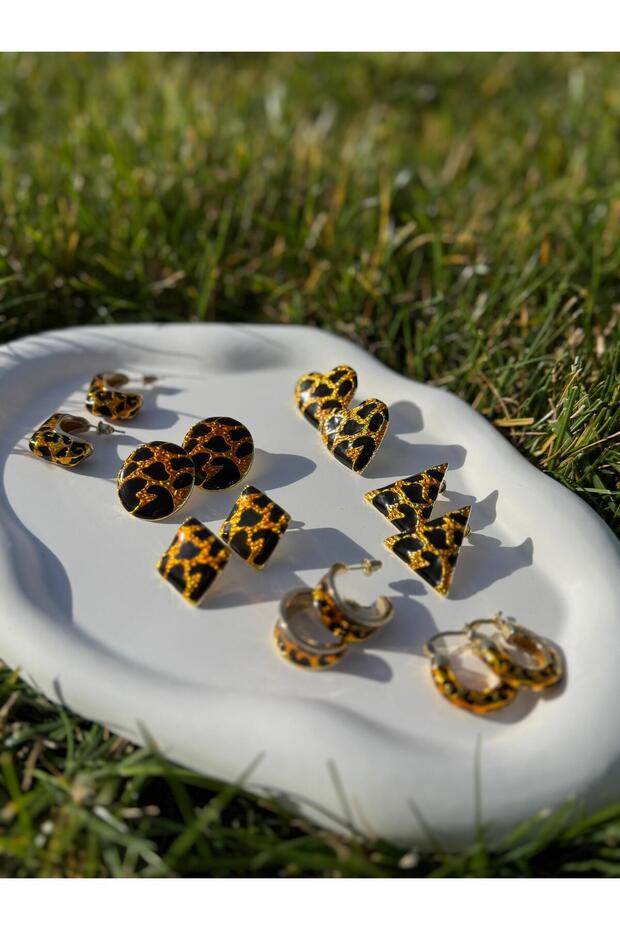 أقراط دائرية بنمط الفهد باللون الأسود الذهبي - 7