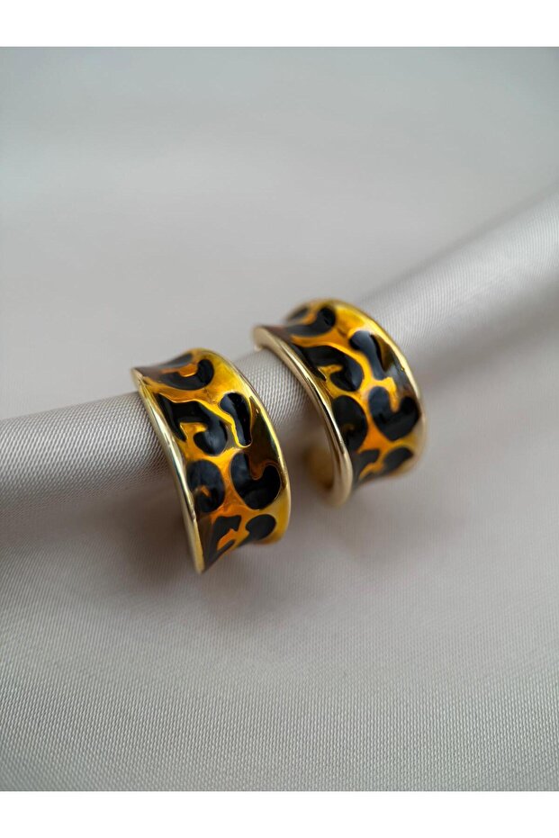 أقراط دائرية منقوشة بنمط الفهد من مينيلي - 4