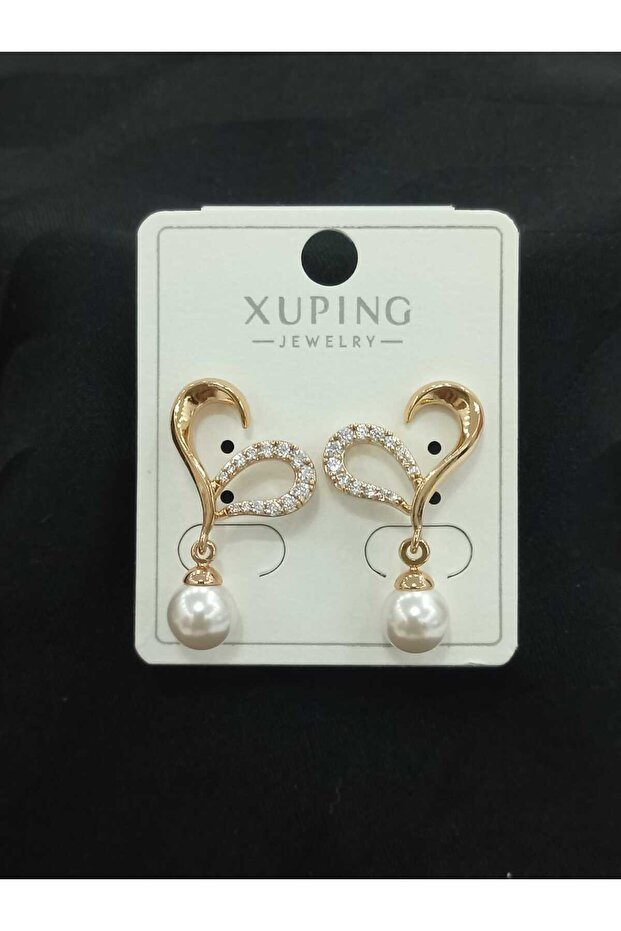 Heart Figured Pearl Earrings