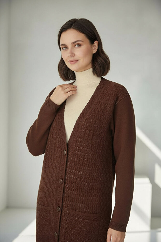 Plus Size Women's Long Knitwear Cardigan with Pockets Full Button Medium Thickness Knit Transitional