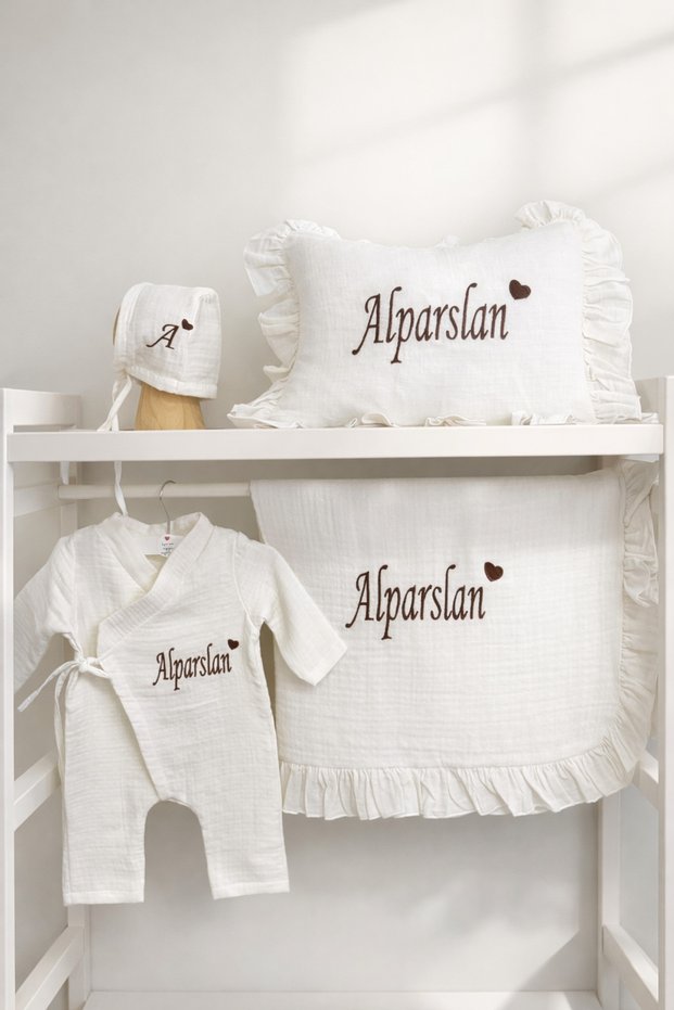 Boy - Girl Baby Muslin Hospital Discharge Set