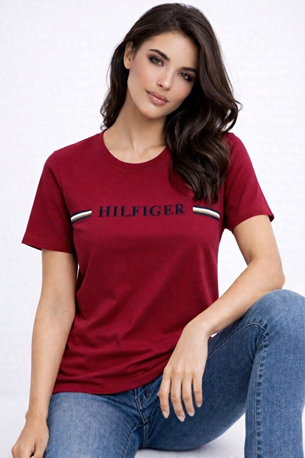 Rundhals-T-Shirt - Organic Cotton Embroidered