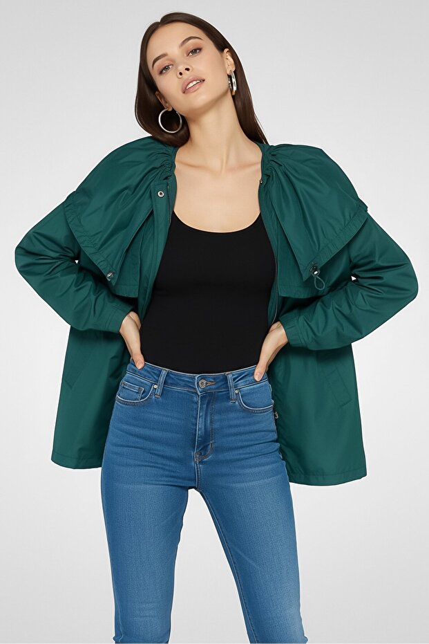 Emporio Women Hooded Plain Windbreaker Jacket, Green