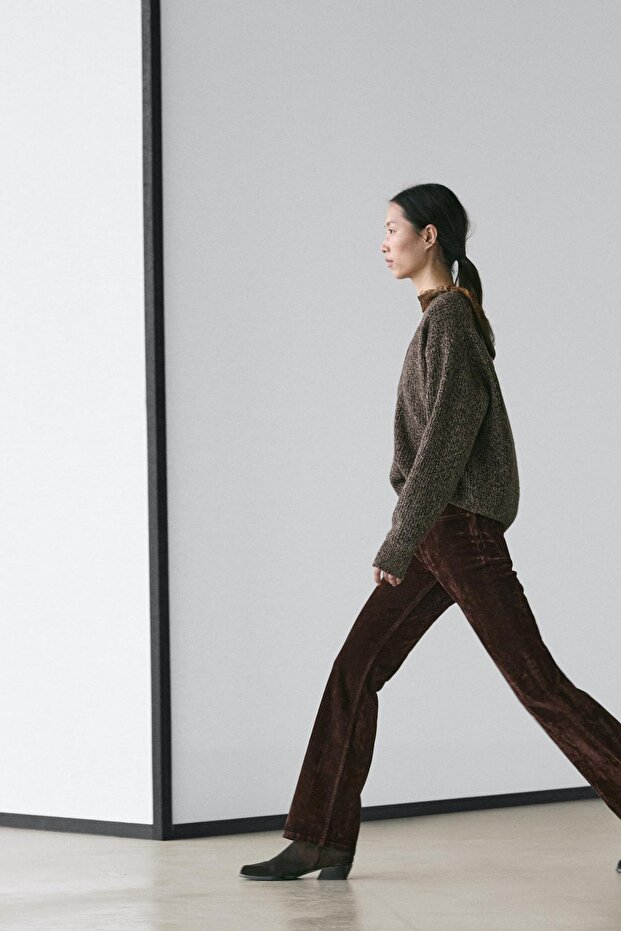 High-waisted bootcut jeans with flock finish - 4