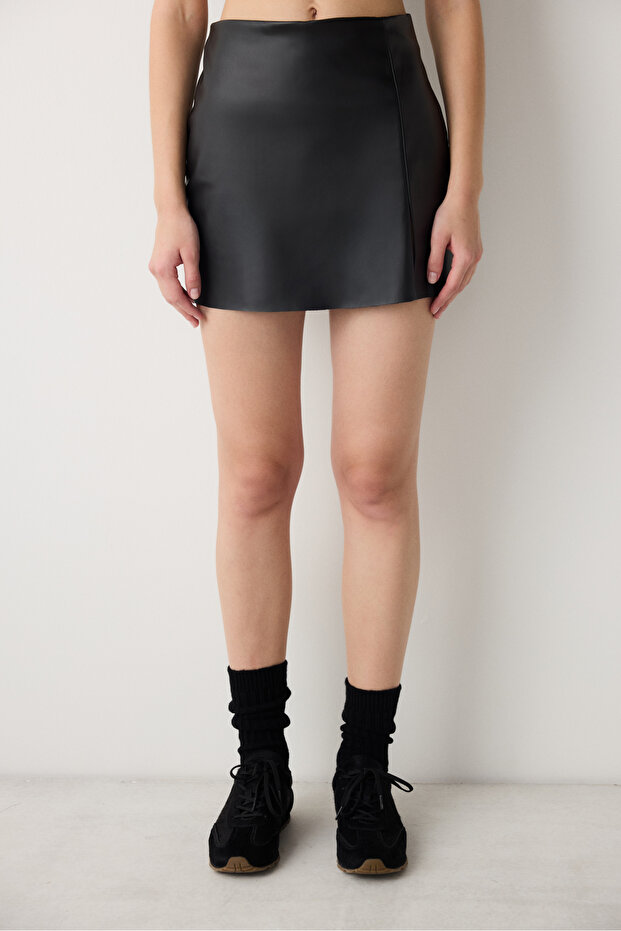 Siyah Mini İçi Şortlu Etek - 4