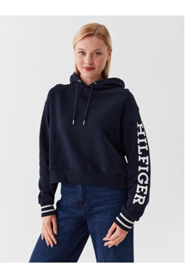 Reg Monotype Slv Crop Hoodie Relaxed Fit