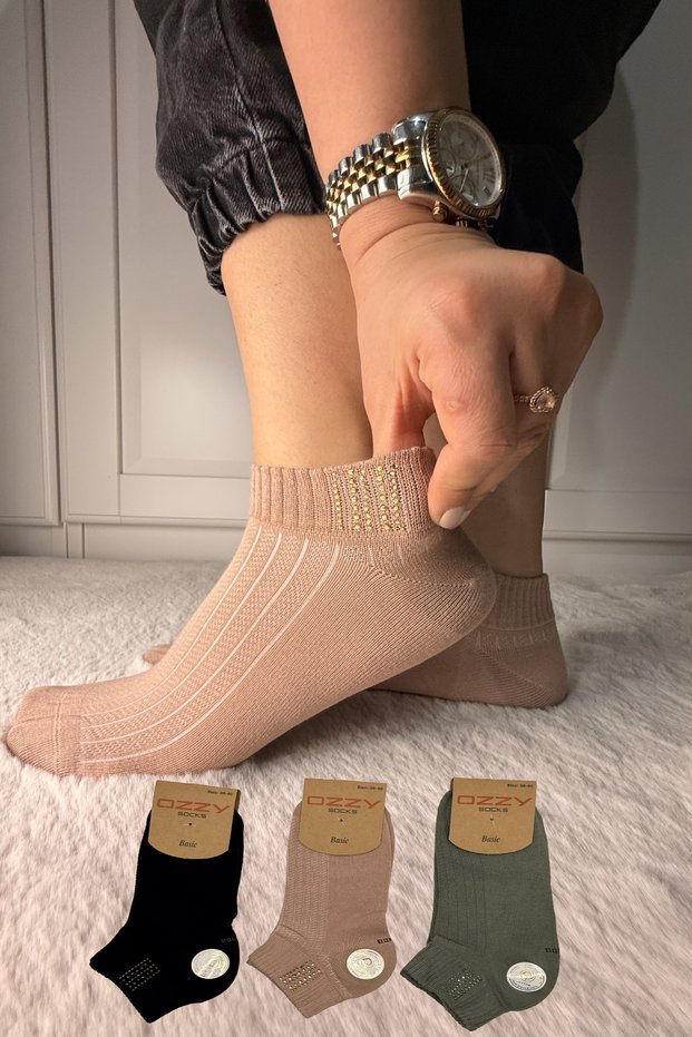 3 Pairs of Women's Stone Detailed Stitch-Free & Reinforced Booties Socks