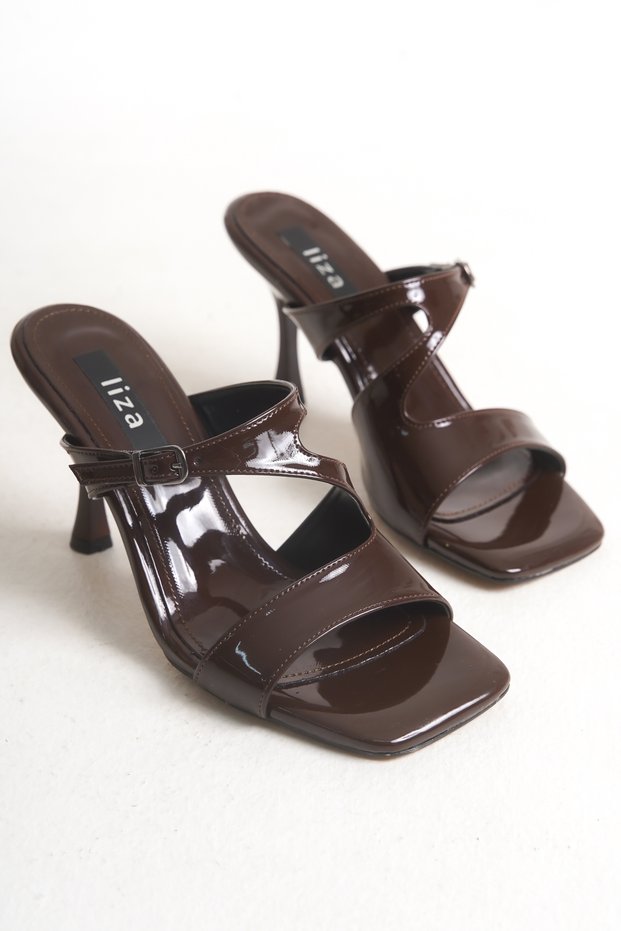Maya Women's Daily Patent Leather Slippers A026-K344