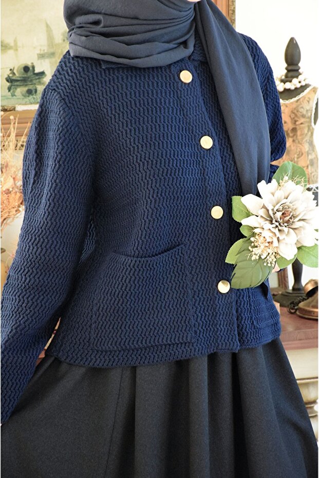 Kalın Örme Triko Hırka - 4