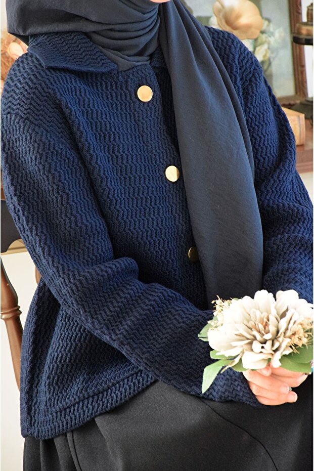 Kalın Örme Triko Hırka - 1