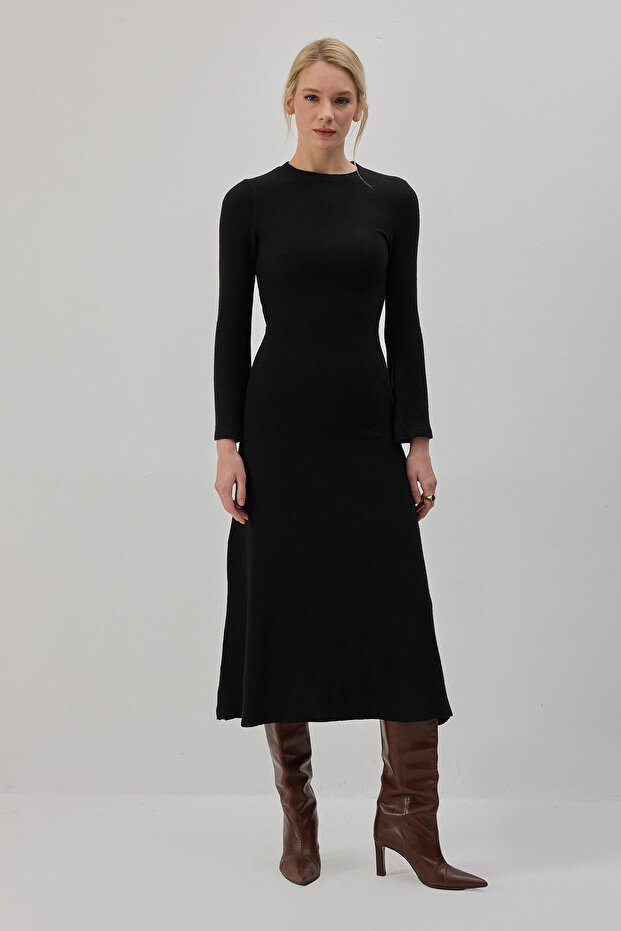 MAXİ TRİKO ELBİSE - 3