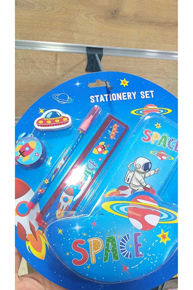 KIRTASİYE SET uzay