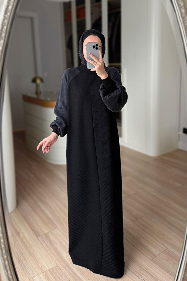 Self-Patterned Half Fisherman Mercerized Dress - Black