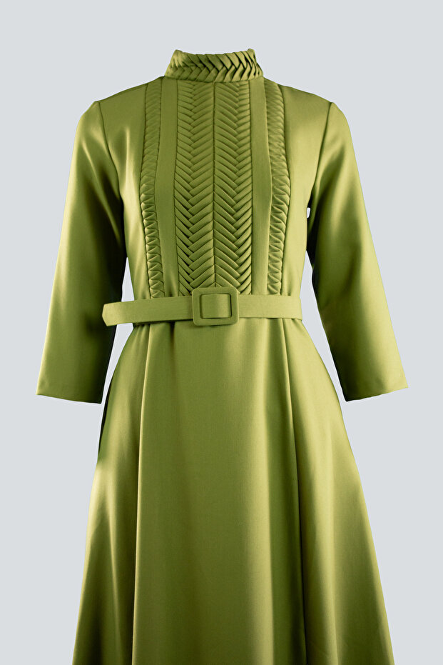 KEMERLİ PLİSELİ ELBİSE - 2