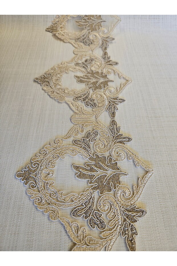 French Lace Guipure 11 Mt. 1 Top