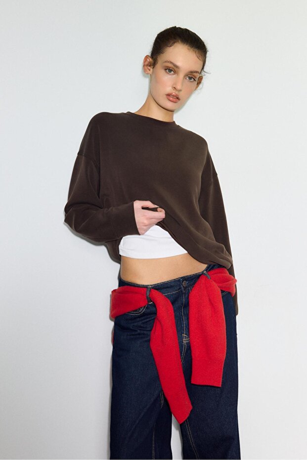 Yumuşak dokulu basic sweatshirt - 1