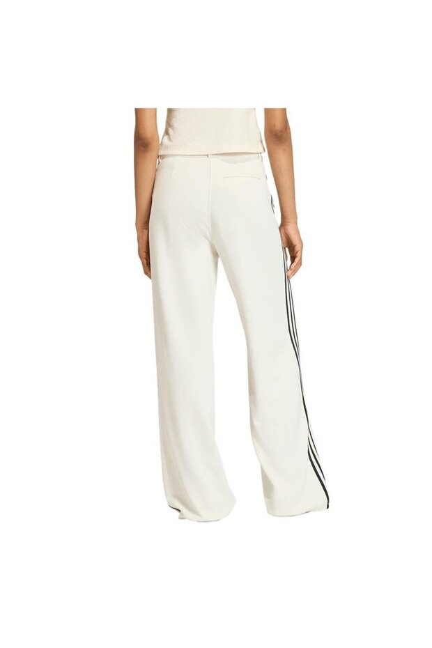 %97 polyester (geri dönüştürülmüş), %3 elastan - 3