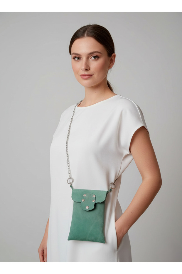 Women's Bag Cowhide Leather Stitch-Free Chain Strap Magnetic Water Green