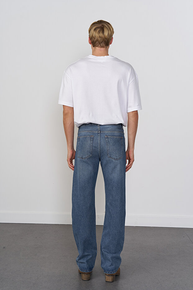 Straight Fit Jean - 4