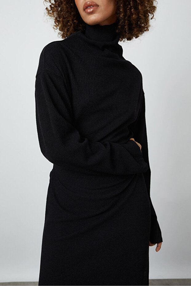 Boğazlı Uzun Elbise - 4