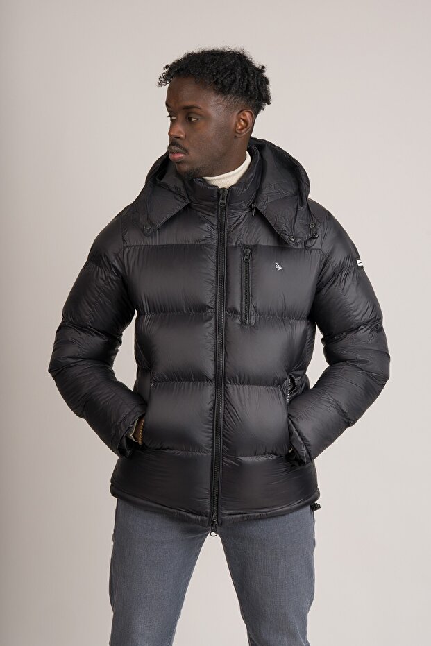 Slimfit Mock Neck Detachable Hooded Padded Jacket
