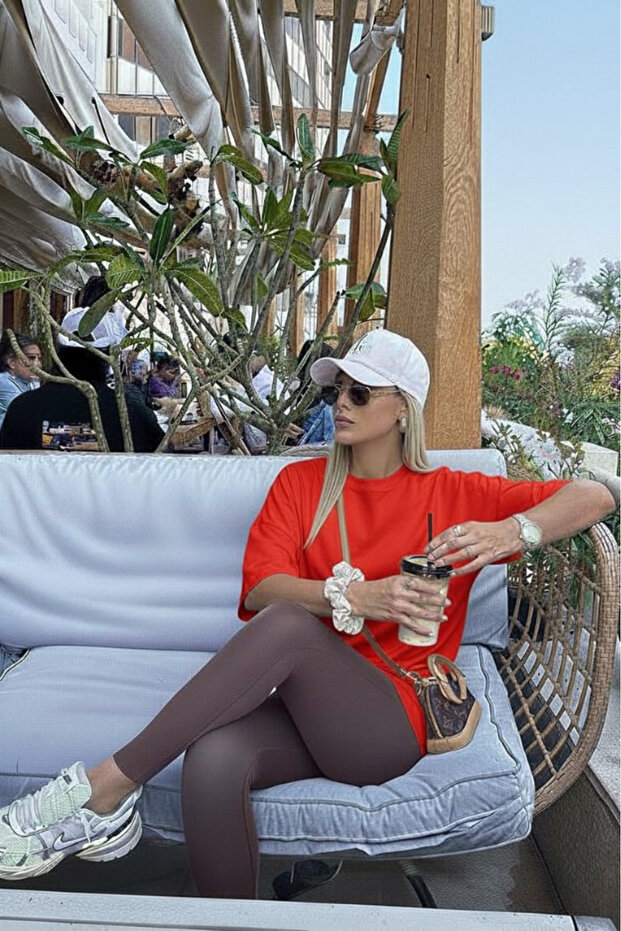 تي شيرت عادي للجنسين