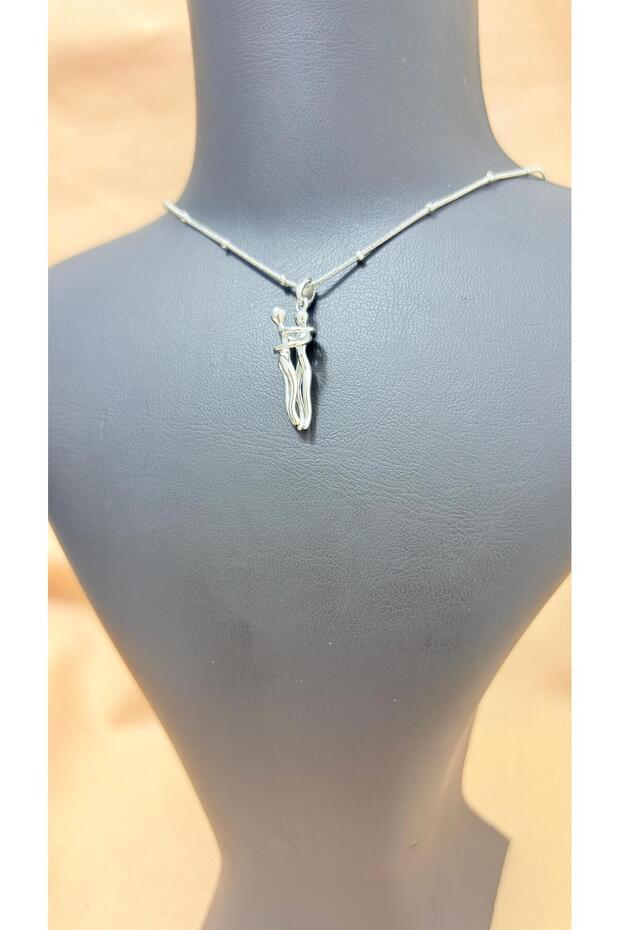 Valentine's Day Special Couple Necklace – Love-Themed Couple Necklace Set, Romantic Gift for Your Loved One