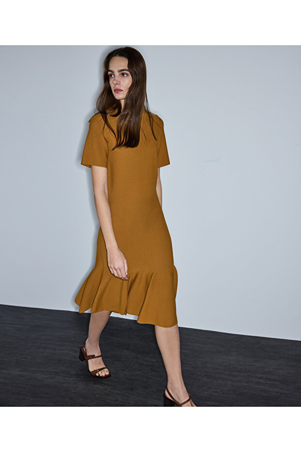 Volanlı triko elbise - 1