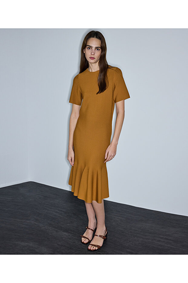 Volanlı triko elbise - 5