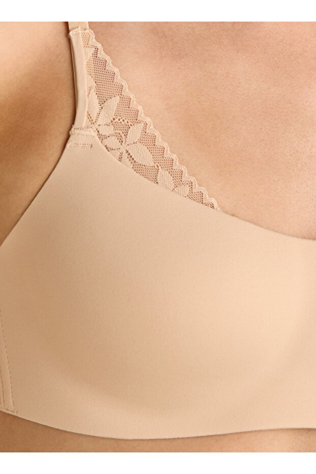 حمالة صدر مبطنة بتغطية متوسطة وحواف دانتيل - 3