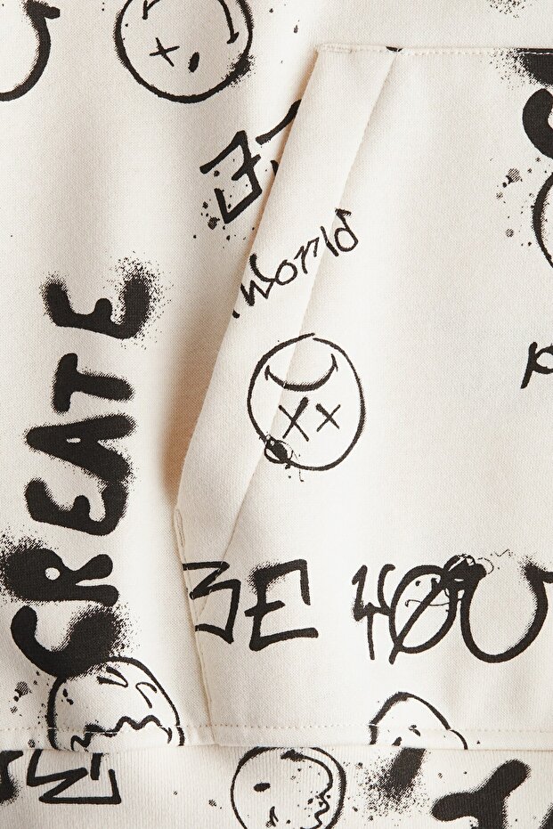 Kapüşonlu ve Baskılı Üst - 2