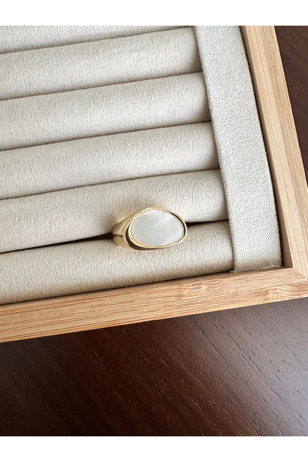 Gold Pearlescent Ring - 1