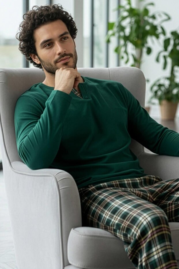 Green Stylish Men's Long Sleeve Pajama Set