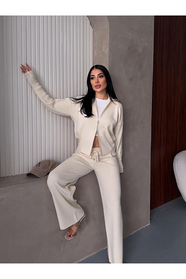 ZIPPER COLLAR TWO-PIECE SET