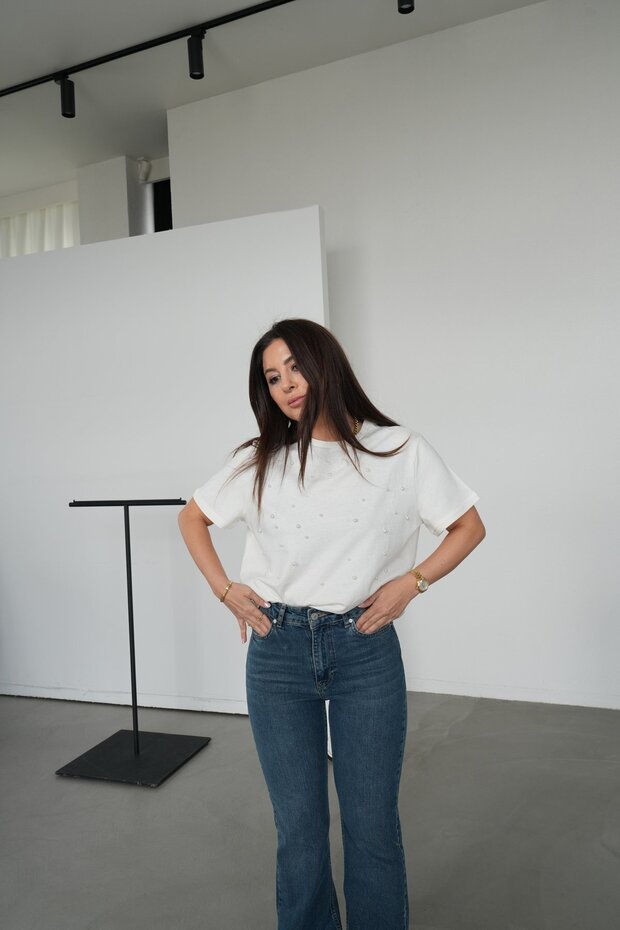 Ön Kısmı İncili Basic Tişört - 1