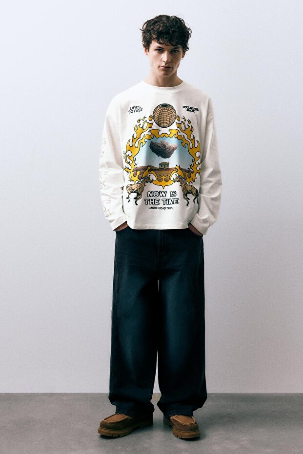 Uzun kollu grafik baskılı tişört - 4